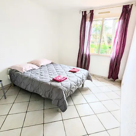 Prázdninový dům Le Jardin Des Delices - De 2 A 8 Personnes Avec Piscine *