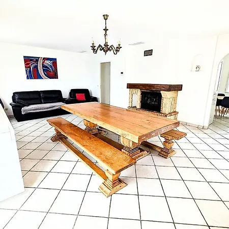 Le Jardin Des Delices - De 2 A 8 Personnes Avec Piscine Ferienhaus *