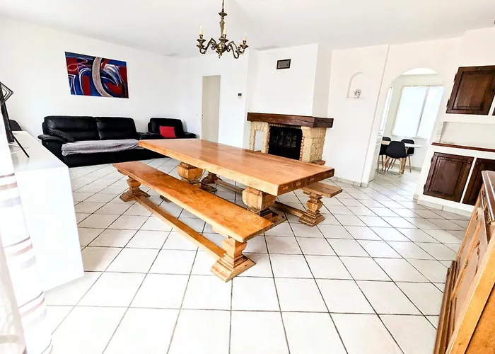 Le Jardin Des Délices - De 2 à 8 Personnes Avec Piscine Hébergement de vacances